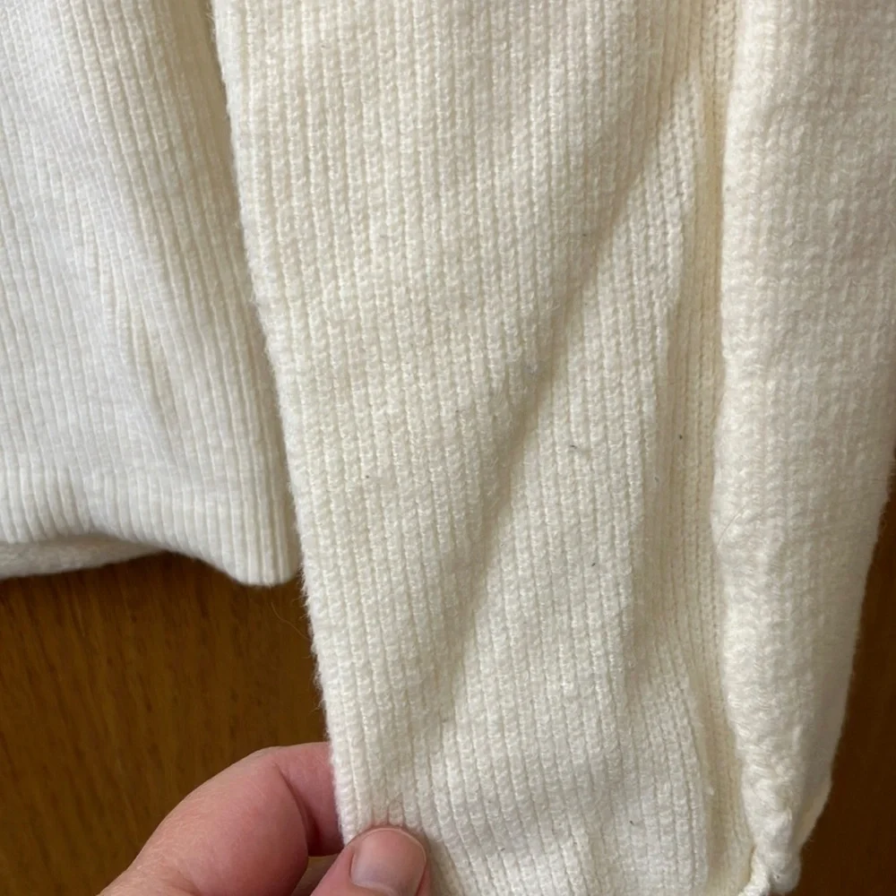 Women's Cream V-Neck Sweater - Picture 4 of 9